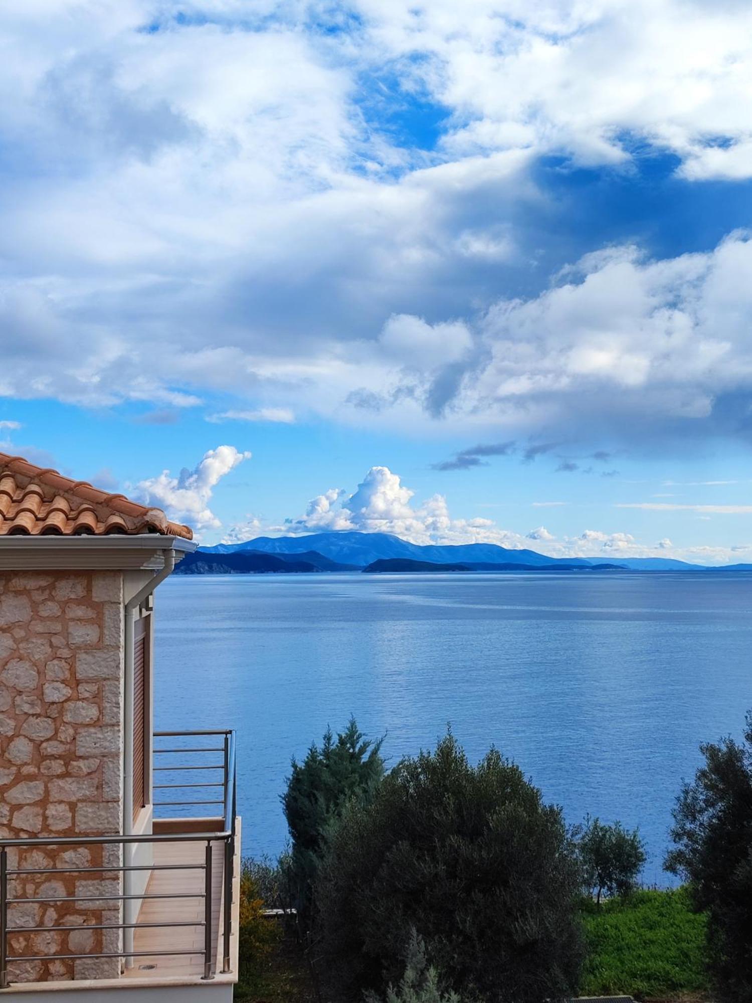 Iris Villas Lefkada - Marine Villa With Private Sea Access Syvota Exteriör bild
